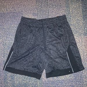 2 pairs of men’s shorts TEK GEAR